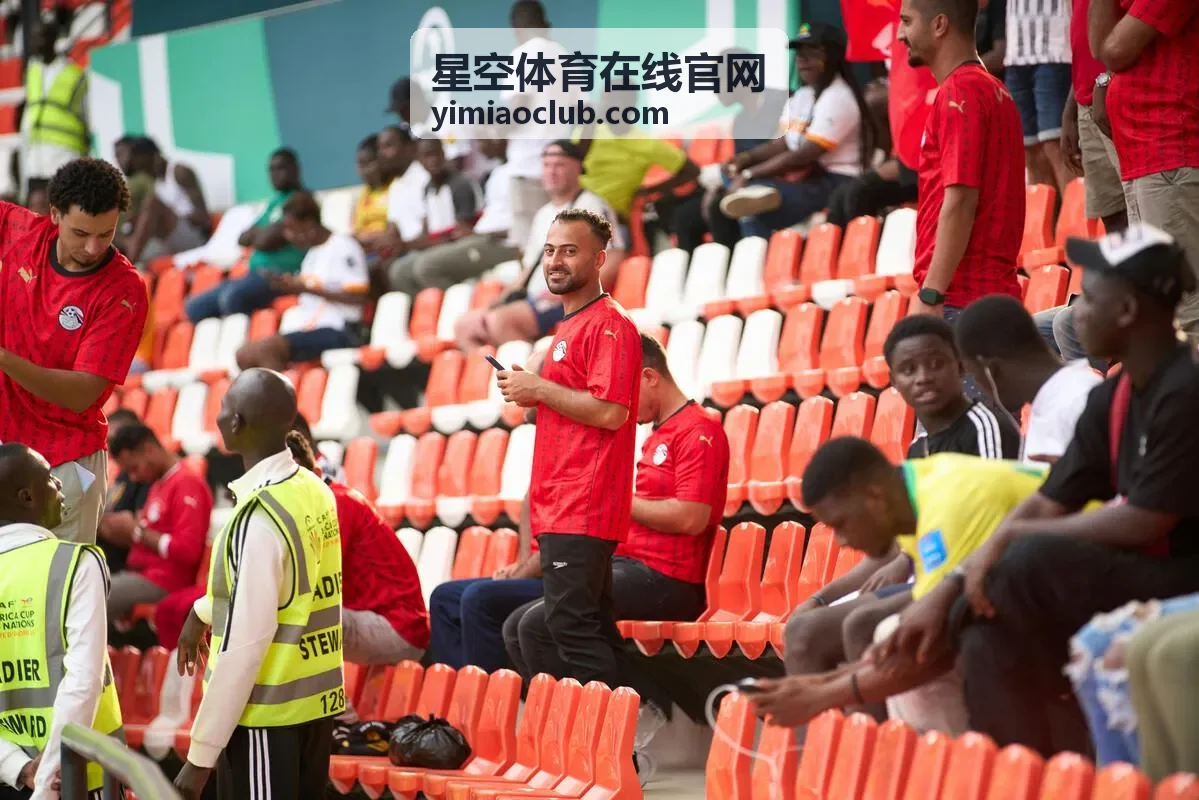 星空体育在线官网青少年体能教练带热身